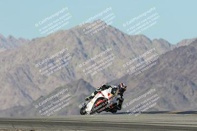 media/Dec-01-2025-Moto Forza (Mon) [[2daa91e15f]]/1-Advanced Group/Session 4 Turn 9/